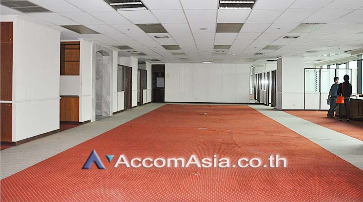  1  Office Space For Sale in Ratchadaphisek ,Bangkok ARL Ramkhamhaeng at Charn Issara Tower 2 AA14915